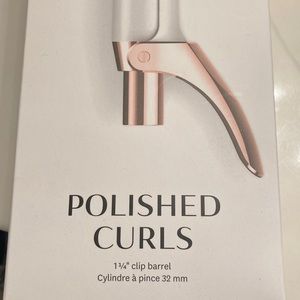 T3 Curling Iron 1 1/4 attachment polished curls